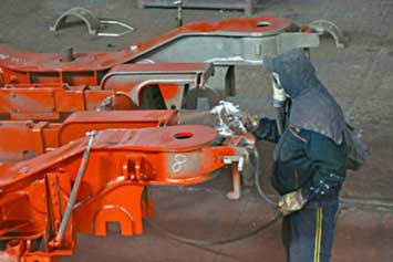 設(shè)備噴漆翻新是廢舊設(shè)備技術(shù)的提升